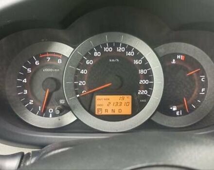 Серый Тойота РАВ 4, объемом двигателя 2.36 л и пробегом 213 тыс. км за 8500 $, фото 14 на Automoto.ua