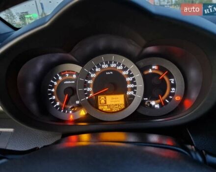 Сірий Тойота РАВ 4, об'ємом двигуна 2 л та пробігом 190 тис. км за 8999 $, фото 16 на Automoto.ua