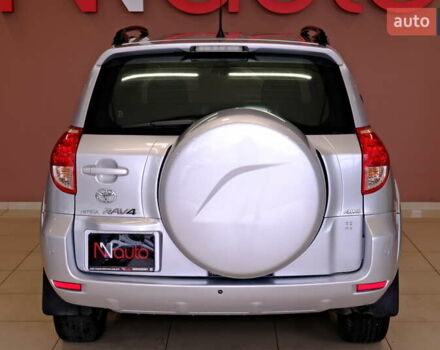 Сірий Тойота РАВ 4, об'ємом двигуна 2.36 л та пробігом 164 тис. км за 9900 $, фото 11 на Automoto.ua