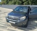 Сірий Тойота РАВ 4, об'ємом двигуна 2.2 л та пробігом 317 тис. км за 8300 $, фото 3 на Automoto.ua