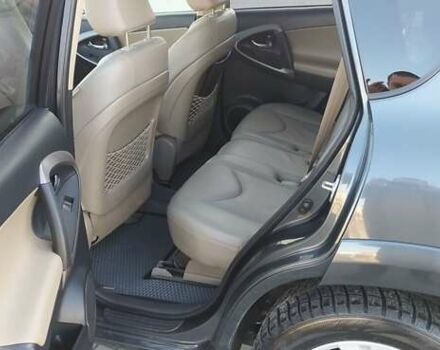 Серый Тойота РАВ 4, объемом двигателя 2.2 л и пробегом 255 тыс. км за 11500 $, фото 14 на Automoto.ua