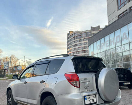 Серый Тойота РАВ 4, объемом двигателя 2.36 л и пробегом 213 тыс. км за 6400 $, фото 9 на Automoto.ua