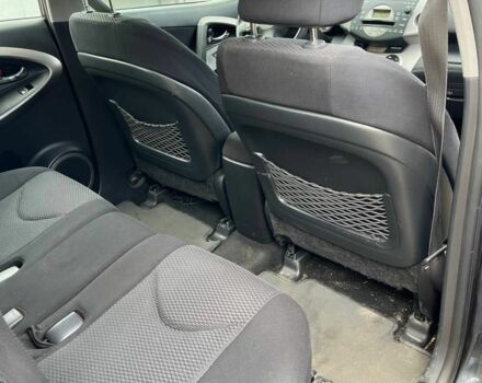 Серый Тойота РАВ 4, объемом двигателя 2.2 л и пробегом 307 тыс. км за 8100 $, фото 5 на Automoto.ua