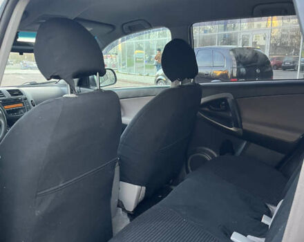 Серый Тойота РАВ 4, объемом двигателя 2.36 л и пробегом 213 тыс. км за 6400 $, фото 12 на Automoto.ua