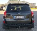 Серый Тойота РАВ 4, объемом двигателя 2.2 л и пробегом 255 тыс. км за 11500 $, фото 3 на Automoto.ua
