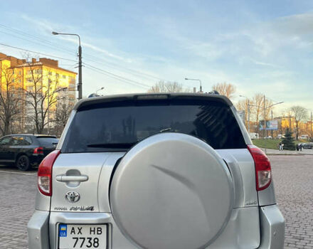 Серый Тойота РАВ 4, объемом двигателя 2.36 л и пробегом 213 тыс. км за 6400 $, фото 8 на Automoto.ua