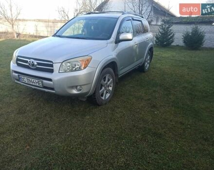 Серый Тойота РАВ 4, объемом двигателя 2.36 л и пробегом 177 тыс. км за 8500 $, фото 3 на Automoto.ua