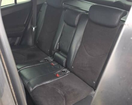 Серый Тойота РАВ 4, объемом двигателя 2 л и пробегом 225 тыс. км за 8500 $, фото 5 на Automoto.ua