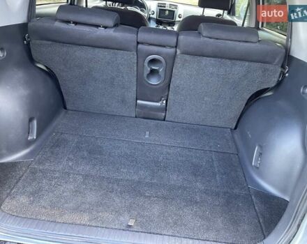 Серый Тойота РАВ 4, объемом двигателя 2.2 л и пробегом 264 тыс. км за 7500 $, фото 12 на Automoto.ua