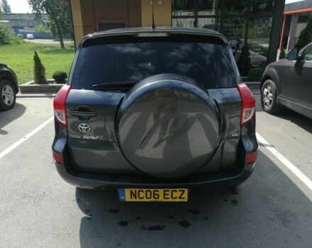 Серый Тойота РАВ 4, объемом двигателя 2 л и пробегом 240 тыс. км за 4500 $, фото 4 на Automoto.ua