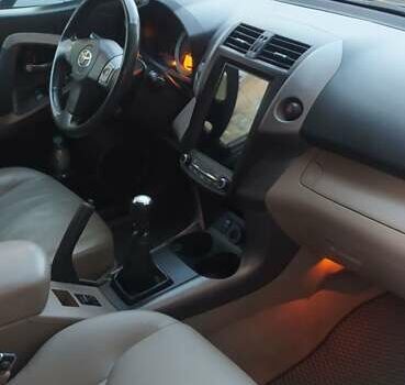 Серый Тойота РАВ 4, объемом двигателя 2.2 л и пробегом 255 тыс. км за 11500 $, фото 52 на Automoto.ua