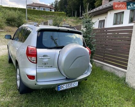 Серый Тойота РАВ 4, объемом двигателя 2.2 л и пробегом 264 тыс. км за 7500 $, фото 3 на Automoto.ua