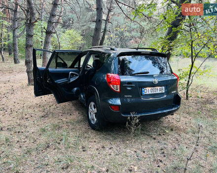 Серый Тойота РАВ 4, объемом двигателя 2.2 л и пробегом 300 тыс. км за 7300 $, фото 18 на Automoto.ua