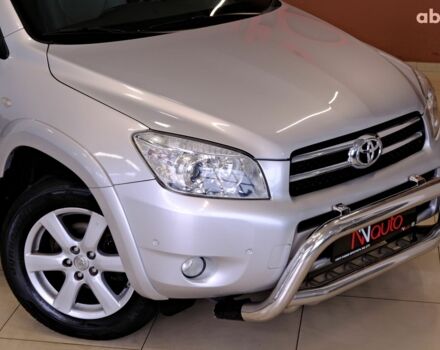 Серый Тойота РАВ 4, объемом двигателя 2.4 л и пробегом 164 тыс. км за 9900 $, фото 2 на Automoto.ua