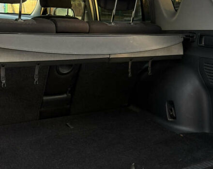 Сірий Тойота РАВ 4, об'ємом двигуна 2 л та пробігом 238 тис. км за 9999 $, фото 34 на Automoto.ua