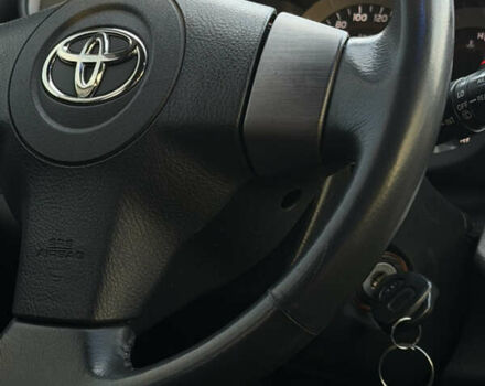 Сірий Тойота РАВ 4, об'ємом двигуна 2 л та пробігом 238 тис. км за 9999 $, фото 26 на Automoto.ua