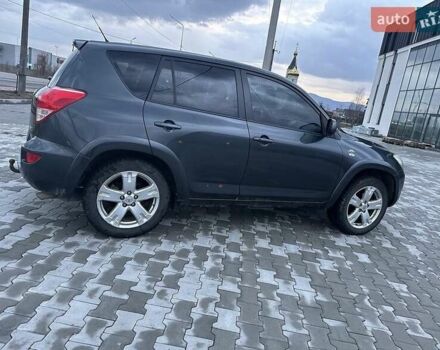 Сірий Тойота РАВ 4, об'ємом двигуна 2.23 л та пробігом 259 тис. км за 9240 $, фото 8 на Automoto.ua