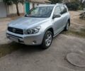 Сірий Тойота РАВ 4, об'ємом двигуна 2 л та пробігом 205 тис. км за 9500 $, фото 1 на Automoto.ua