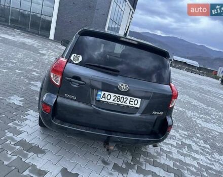 Сірий Тойота РАВ 4, об'ємом двигуна 2.23 л та пробігом 259 тис. км за 9240 $, фото 9 на Automoto.ua