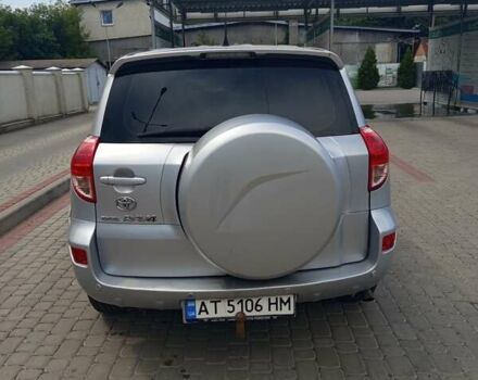 Серый Тойота РАВ 4, объемом двигателя 2.2 л и пробегом 257 тыс. км за 9000 $, фото 5 на Automoto.ua