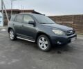 Сірий Тойота РАВ 4, об'ємом двигуна 2.2 л та пробігом 237 тис. км за 4900 $, фото 1 на Automoto.ua