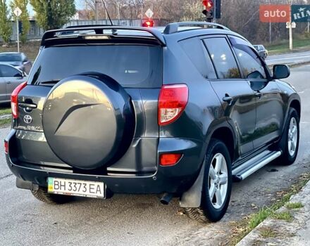 Серый Тойота РАВ 4, объемом двигателя 2 л и пробегом 174 тыс. км за 9600 $, фото 7 на Automoto.ua