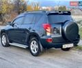 Серый Тойота РАВ 4, объемом двигателя 2 л и пробегом 174 тыс. км за 9600 $, фото 4 на Automoto.ua