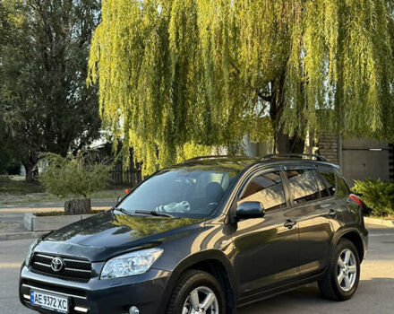 Серый Тойота РАВ 4, объемом двигателя 2 л и пробегом 149 тыс. км за 9500 $, фото 6 на Automoto.ua