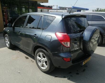 Серый Тойота РАВ 4, объемом двигателя 2 л и пробегом 240 тыс. км за 4500 $, фото 6 на Automoto.ua