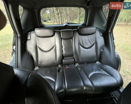 Серый Тойота РАВ 4, объемом двигателя 2.2 л и пробегом 300 тыс. км за 7300 $, фото 4 на Automoto.ua