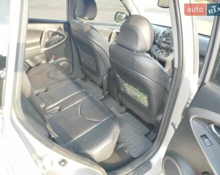 Сірий Тойота РАВ 4, об'ємом двигуна 2 л та пробігом 196 тис. км за 9100 $, фото 18 на Automoto.ua