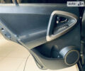 Серый Тойота РАВ 4, объемом двигателя 2 л и пробегом 189 тыс. км за 8300 $, фото 17 на Automoto.ua