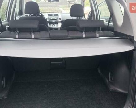 Сірий Тойота РАВ 4, об'ємом двигуна 2.2 л та пробігом 259 тис. км за 8950 $, фото 6 на Automoto.ua