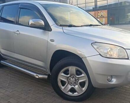 Серый Тойота РАВ 4, объемом двигателя 2.36 л и пробегом 213 тыс. км за 8500 $, фото 7 на Automoto.ua