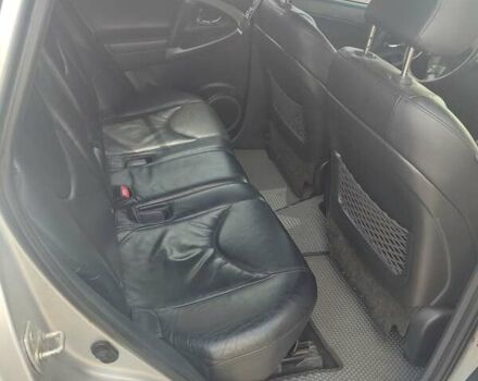 Серый Тойота РАВ 4, объемом двигателя 2 л и пробегом 424 тыс. км за 9000 $, фото 10 на Automoto.ua