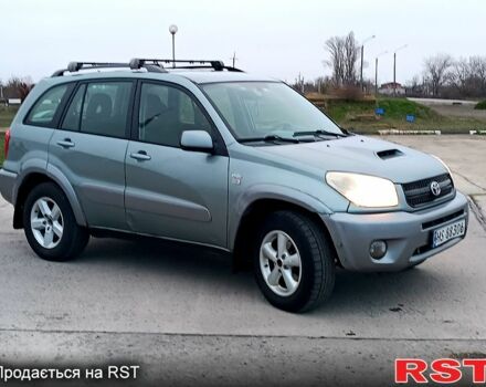 Серый Тойота РАВ 4, объемом двигателя 2 л и пробегом 250 тыс. км за 4250 $, фото 3 на Automoto.ua