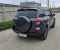 Серый Тойота РАВ 4, объемом двигателя 2 л и пробегом 225 тыс. км за 8500 $, фото 2 на Automoto.ua