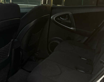 Сірий Тойота РАВ 4, об'ємом двигуна 2 л та пробігом 238 тис. км за 9999 $, фото 31 на Automoto.ua