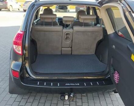 Серый Тойота РАВ 4, объемом двигателя 2.2 л и пробегом 255 тыс. км за 11500 $, фото 43 на Automoto.ua