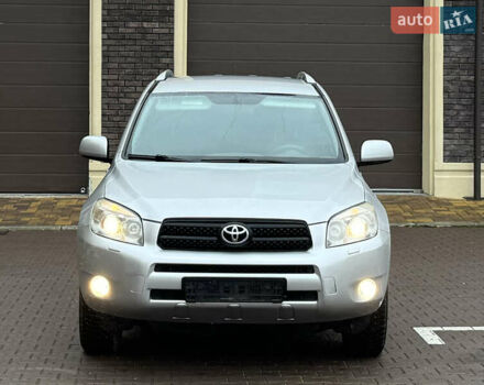 Серый Тойота РАВ 4, объемом двигателя 2 л и пробегом 185 тыс. км за 9600 $, фото 6 на Automoto.ua