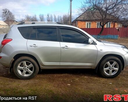 Серый Тойота РАВ 4, объемом двигателя 2 л и пробегом 186 тыс. км за 9000 $, фото 2 на Automoto.ua
