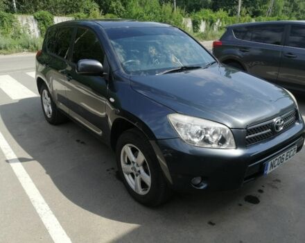 Серый Тойота РАВ 4, объемом двигателя 2 л и пробегом 240 тыс. км за 4500 $, фото 2 на Automoto.ua