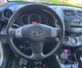 Сірий Тойота РАВ 4, об'ємом двигуна 2 л та пробігом 145 тис. км за 10500 $, фото 17 на Automoto.ua