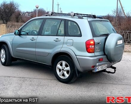 Серый Тойота РАВ 4, объемом двигателя 2 л и пробегом 250 тыс. км за 4250 $, фото 4 на Automoto.ua
