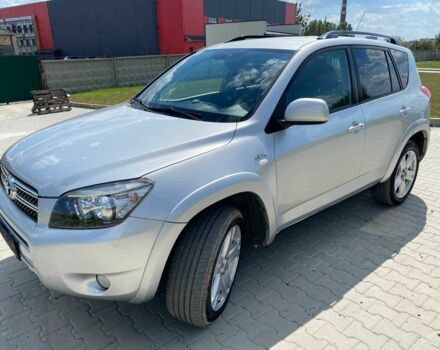 Серый Тойота РАВ 4, объемом двигателя 2.2 л и пробегом 203 тыс. км за 4900 $, фото 1 на Automoto.ua