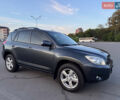 Сірий Тойота РАВ 4, об'ємом двигуна 2 л та пробігом 260 тис. км за 8700 $, фото 2 на Automoto.ua