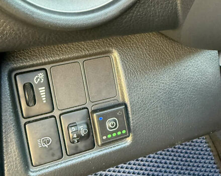 Серый Тойота РАВ 4, объемом двигателя 2 л и пробегом 149 тыс. км за 9500 $, фото 13 на Automoto.ua