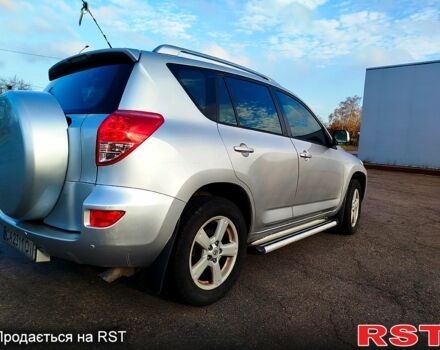 Серый Тойота РАВ 4, объемом двигателя 2 л и пробегом 196 тыс. км за 9100 $, фото 1 на Automoto.ua