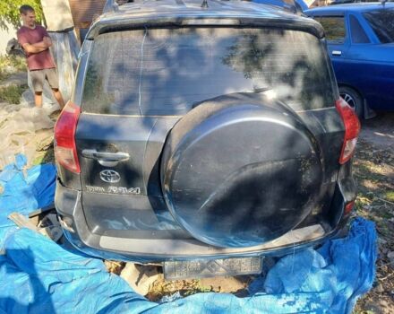 Сірий Тойота РАВ 4, об'ємом двигуна 0 л та пробігом 236 тис. км за 999 $, фото 4 на Automoto.ua