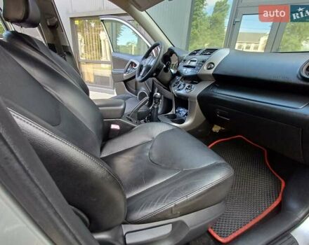 Серый Тойота РАВ 4, объемом двигателя 2.23 л и пробегом 209 тыс. км за 8500 $, фото 25 на Automoto.ua